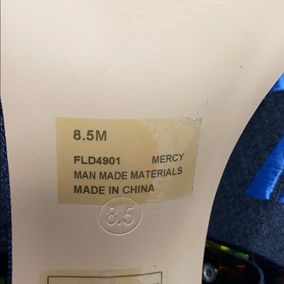 CAPE Robbin New “MERCY “ Sandals size 8.5M. - Picture 12 of 12